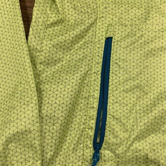 columbia omni wick evap wicking accelerated shell. Size XS. Neon green/yellow. - Picture 4 of 9